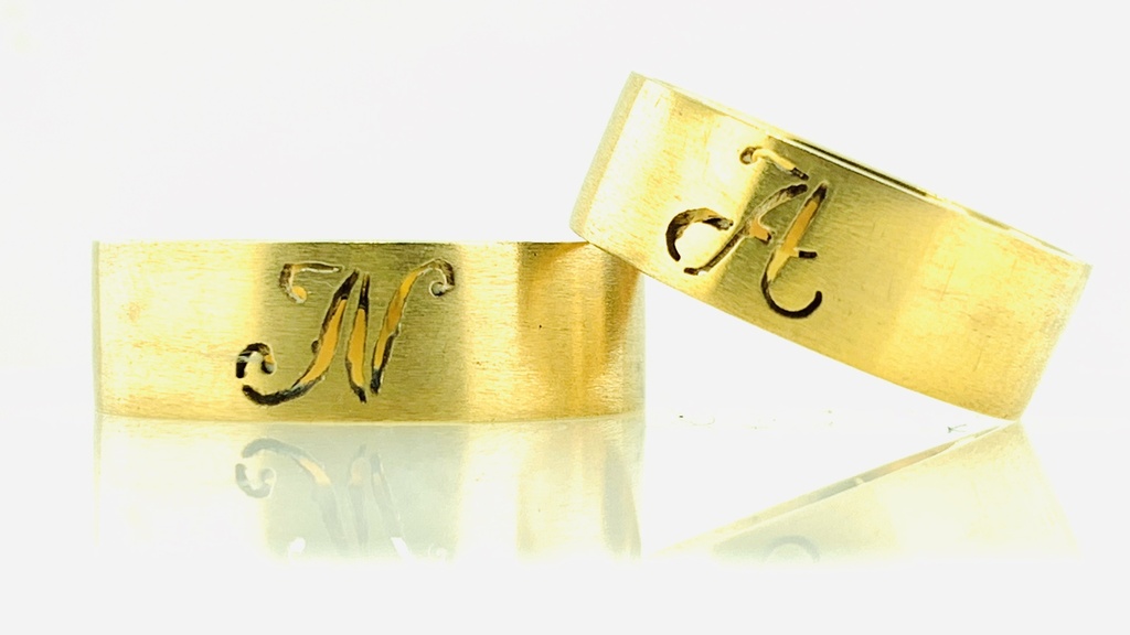 ARGOLLA CORTE INGLES CON INICIAL