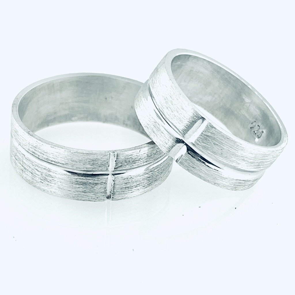 ARGOLLA MATE CON CRUZ BRILLANTE