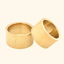 ARGOLLA ANCHA LIJA GRUESA PERPENDICULAR ROSA