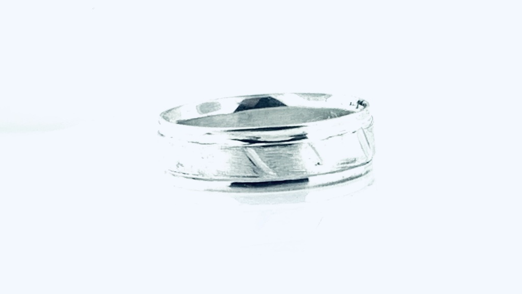 ARGOLLA ESMERILLADA CON LINEAS LUSTRE